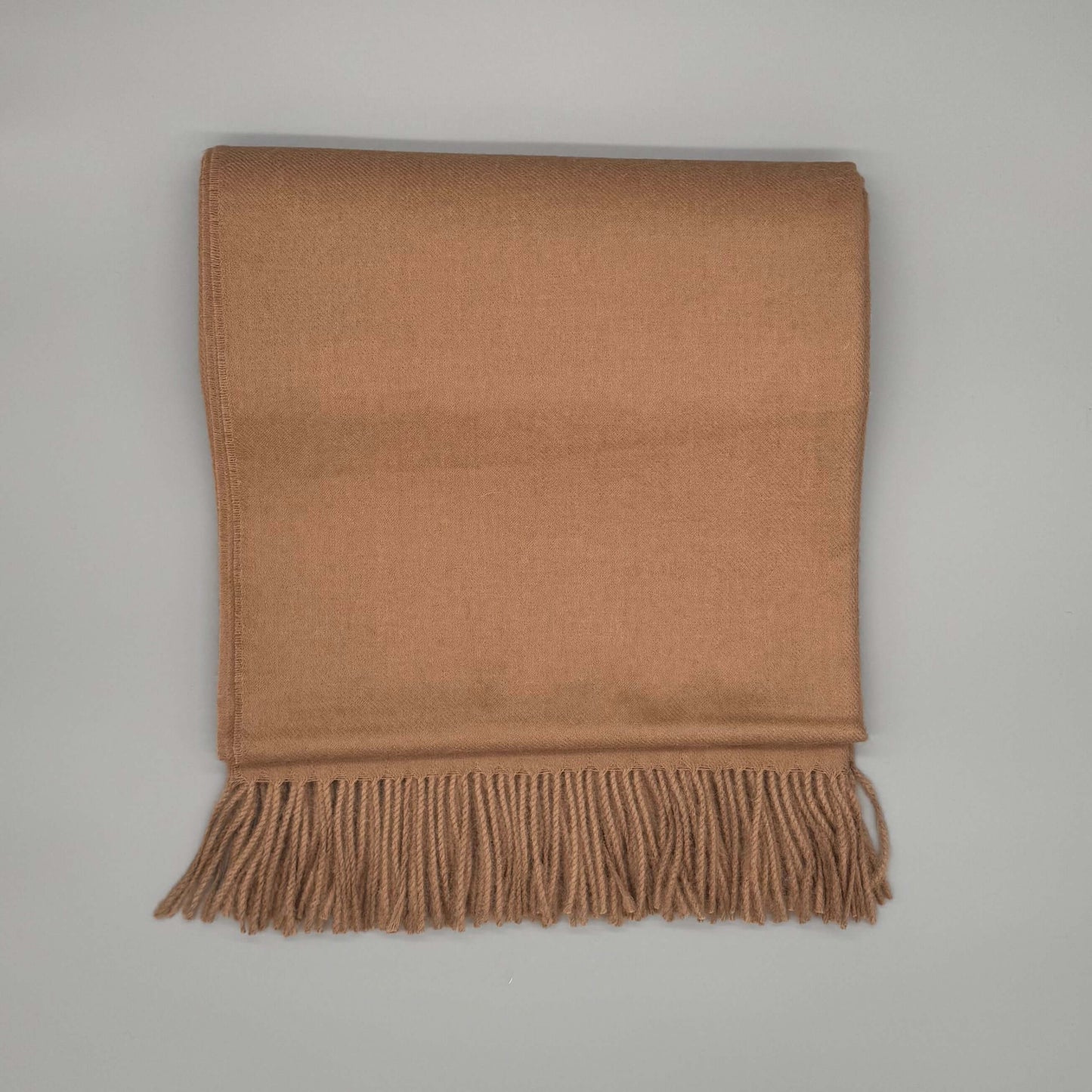 Pflegeleichte Tagesdecke aus Baby Alpaka mit edlem Glanz