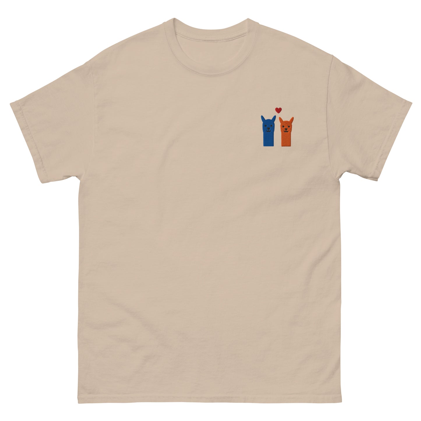 Alpaka-Motiv T-Shirt aus 100 % Baumwolle mit handgesticktem Herz und Alpaka-Paar