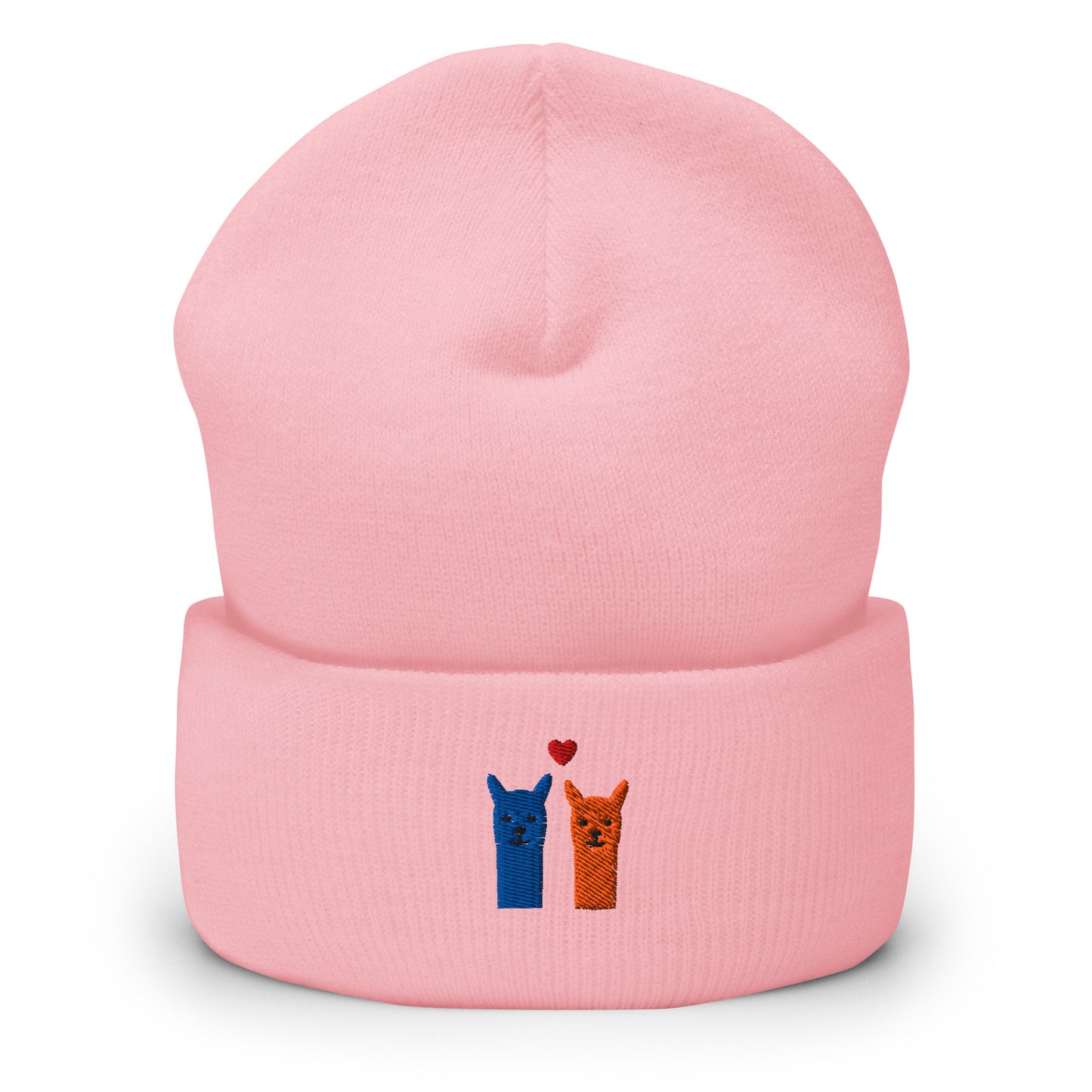 Alpaka Beanie mit rosa Hintergrund und buntem Alpaka-Stickmotiv, süßes Herzdesign.