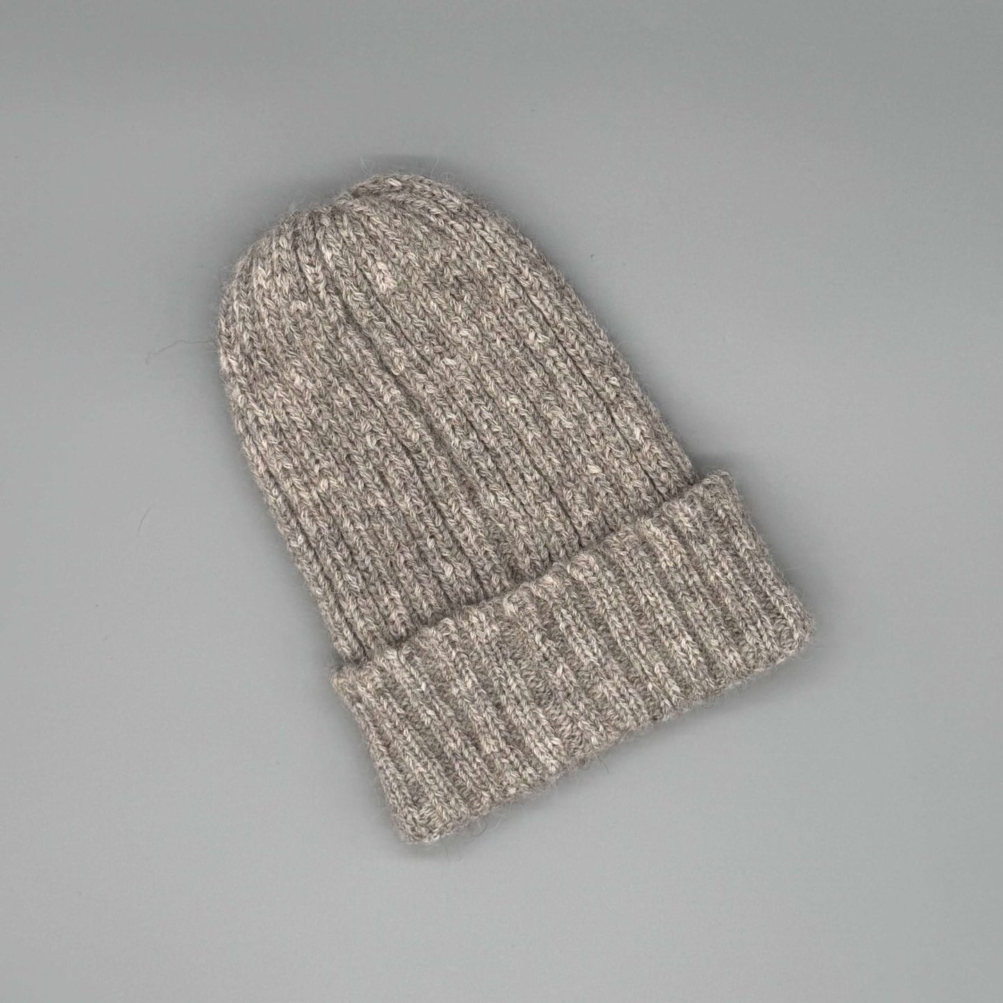 Alpaka Mütze kaufen – handgestrickte Mütze aus weicher Alpakawolle für kalte Tage