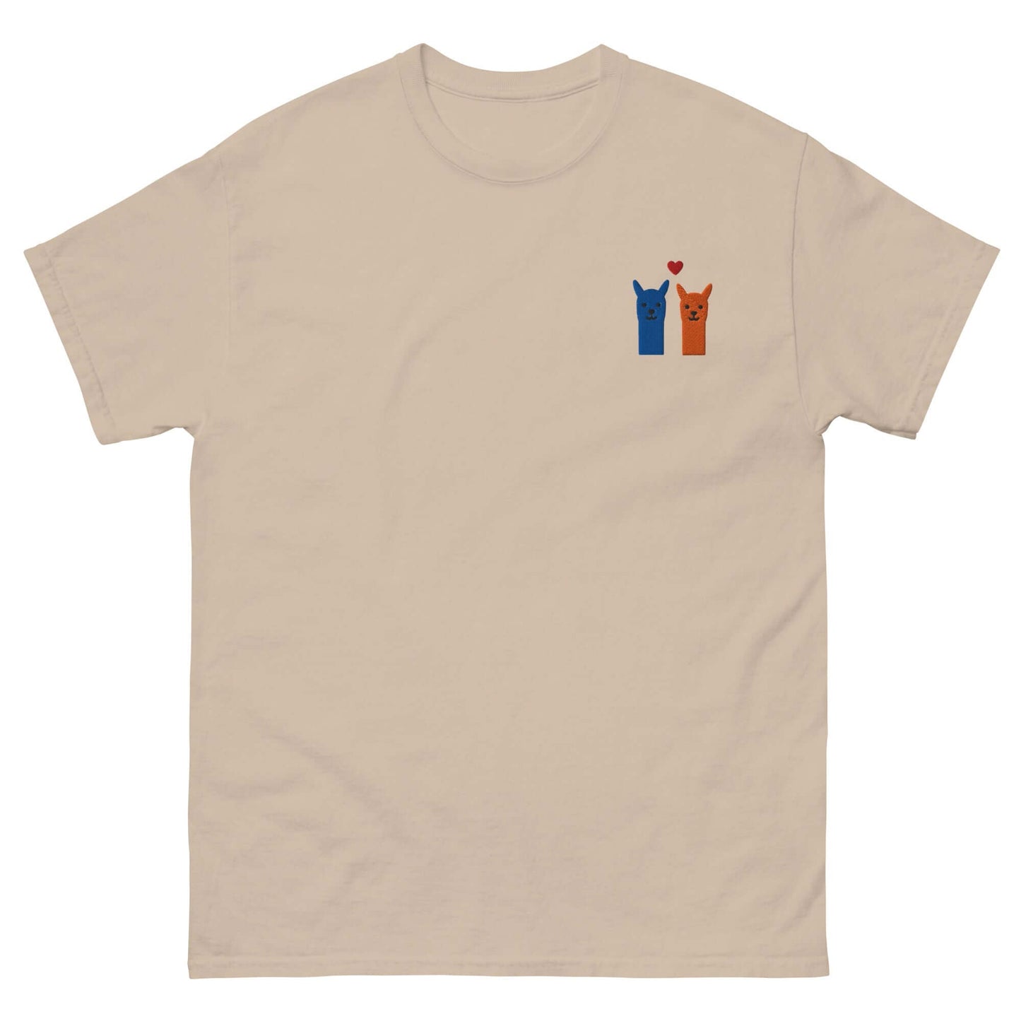Alpaka-Motiv T-Shirt aus 100 % Baumwolle mit handgesticktem Herz und Alpaka-Paar