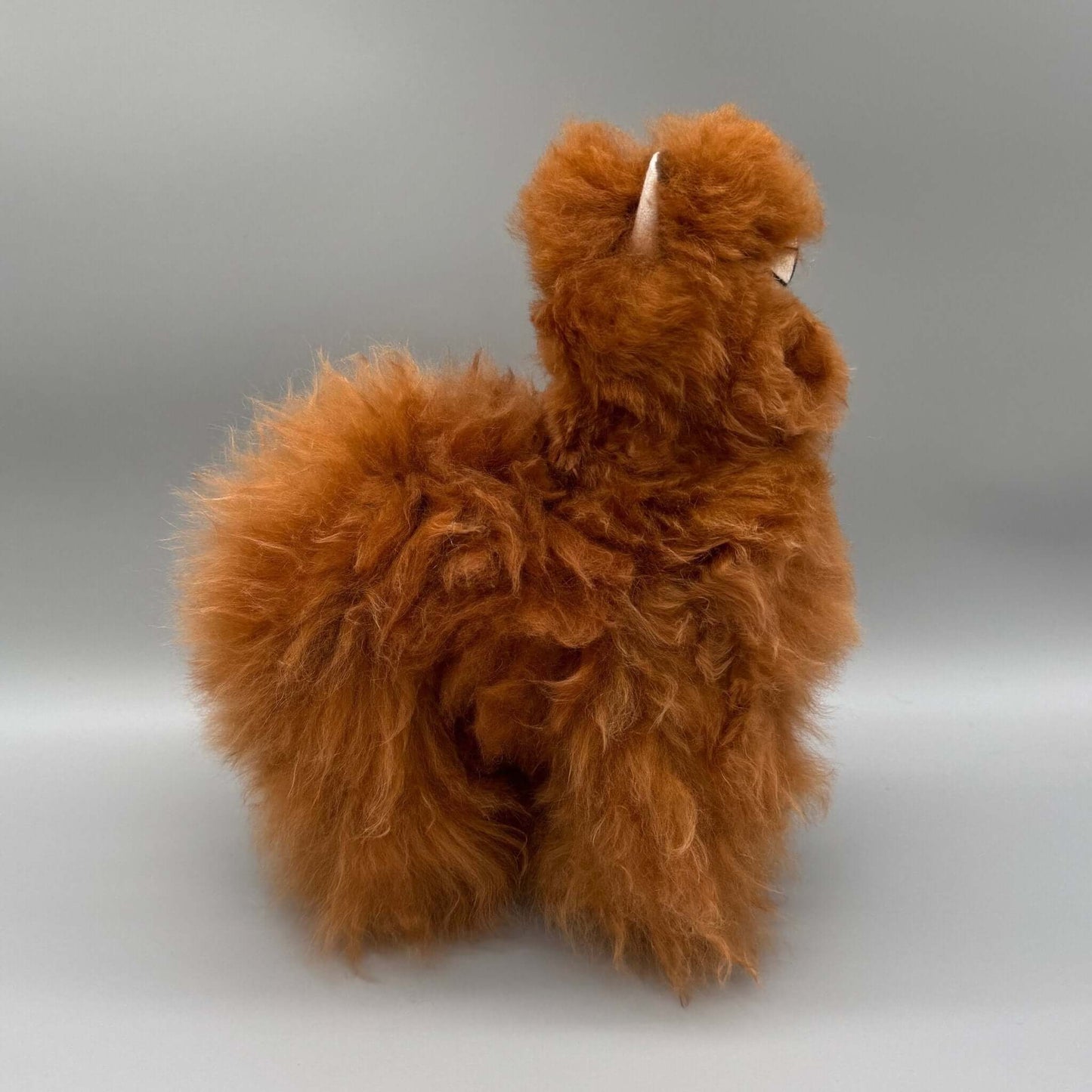 Hypoallergenes Alpaka Kuscheltier in Braun-Weiß – Stofftier