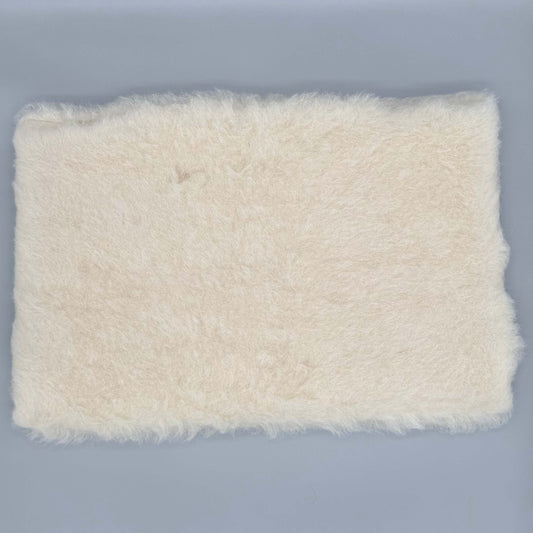 Detailansicht des Alpakaflor-Bezugs des 40x60 cm Kissens