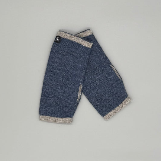 Weiche Armstulpen aus 100% Baby Alpakawolle – Wendbare Armstulpen mit Daumenöffnung (Grau, Blau)