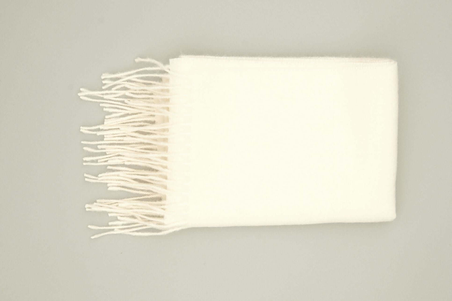 Modisches Alpaka Schals Damen – elegantes Winteraccessoire aus Alpakawolle