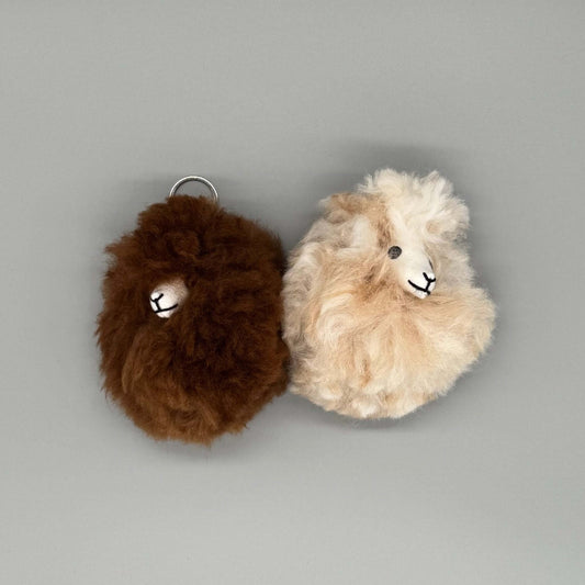 Alpaka Accessoire – handgemachter Bommel Anhänger für Schlüssel oder Tasche