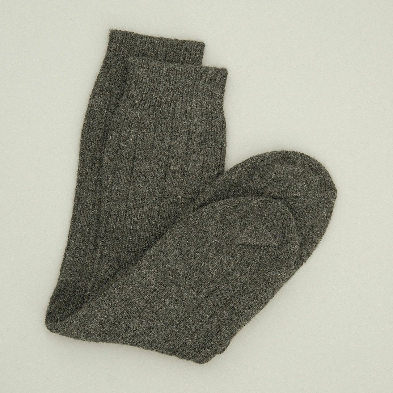 Klassische Alpaka Stricksocken – Wärmend & nachhaltig aus 92% Alpakawolle