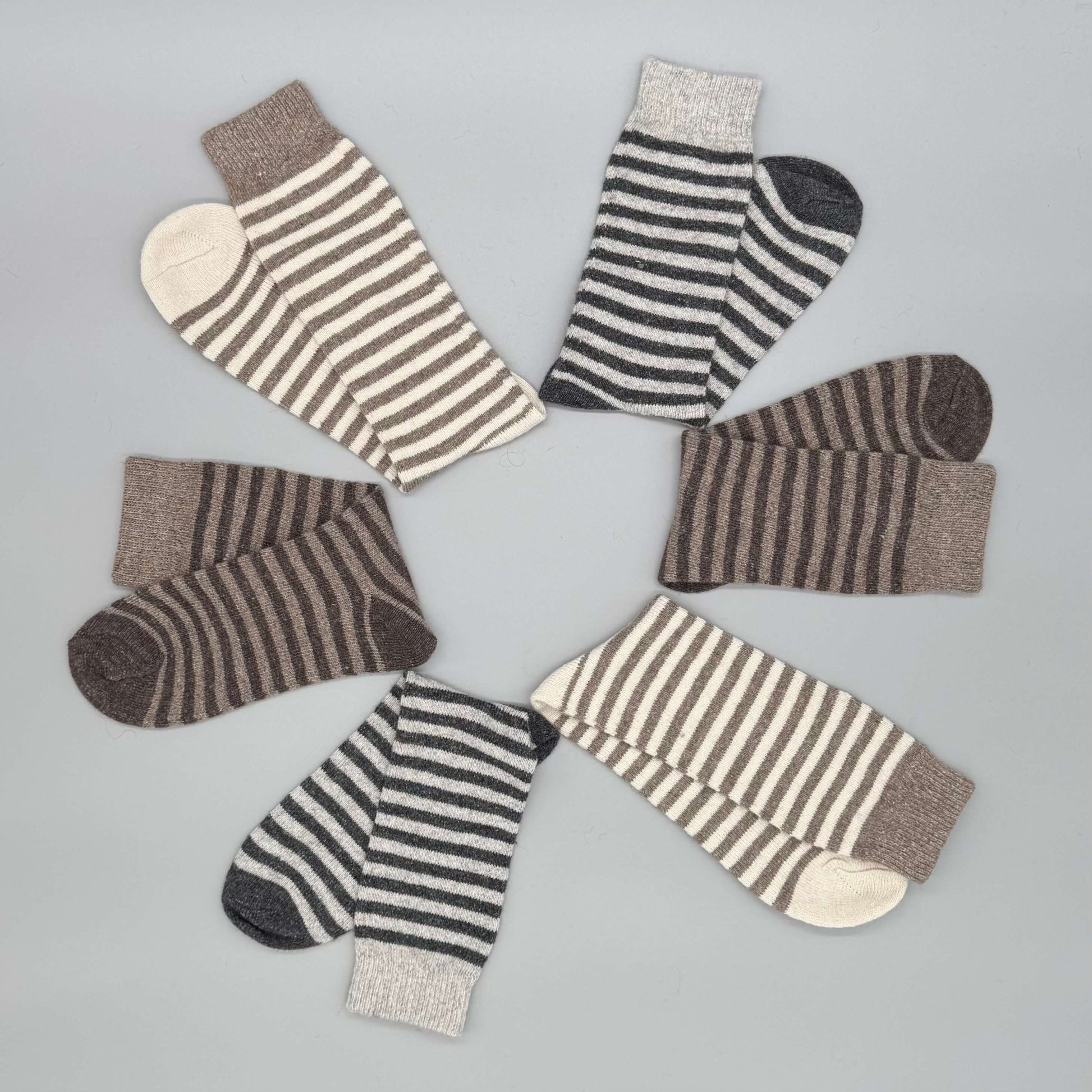 Kuschelige Alpaka Wollsocken in Beige
