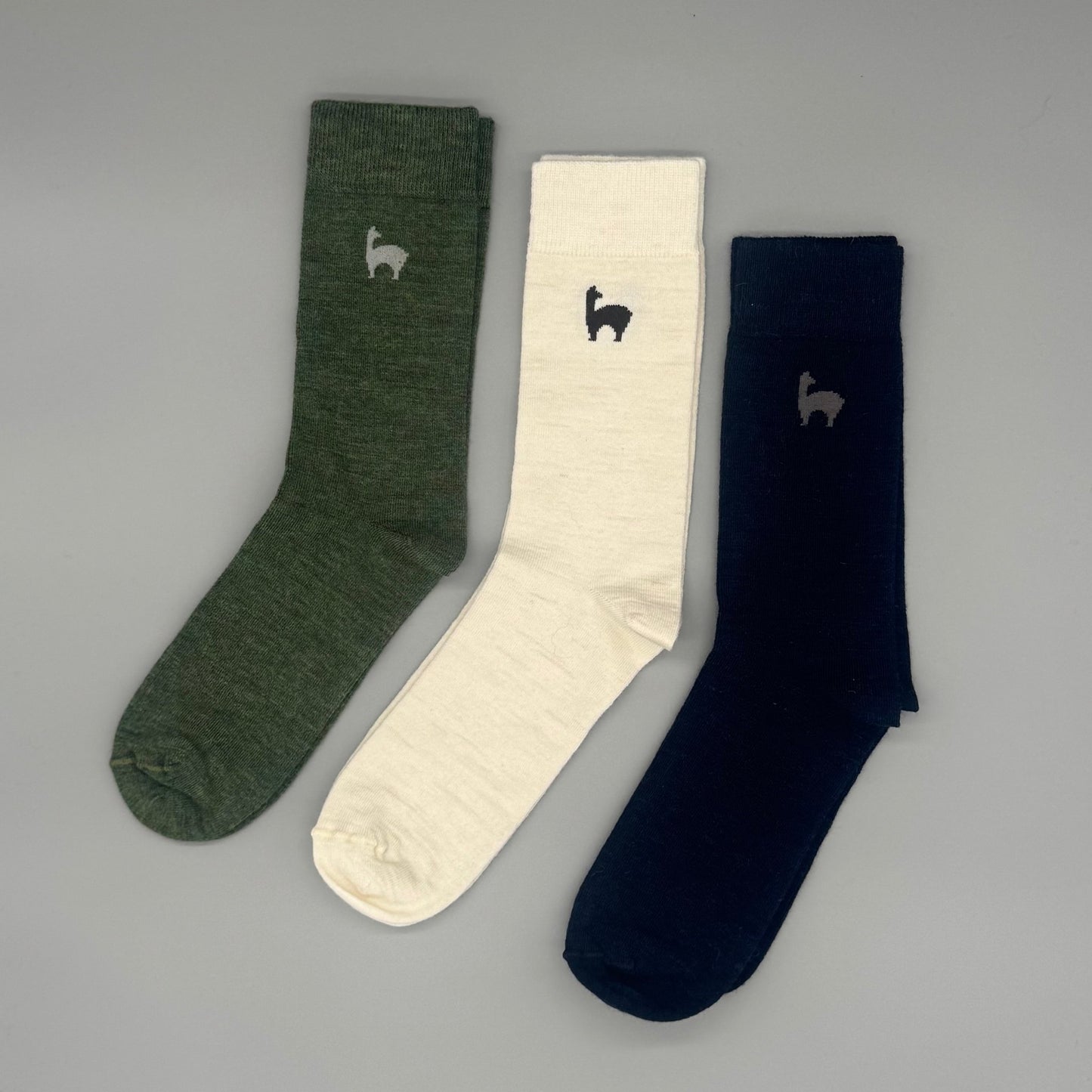 Lange Alpakasocken in Weiß, Blau und Grün aus 80% Baby-Alpakawolle für Alltag & Freizeit