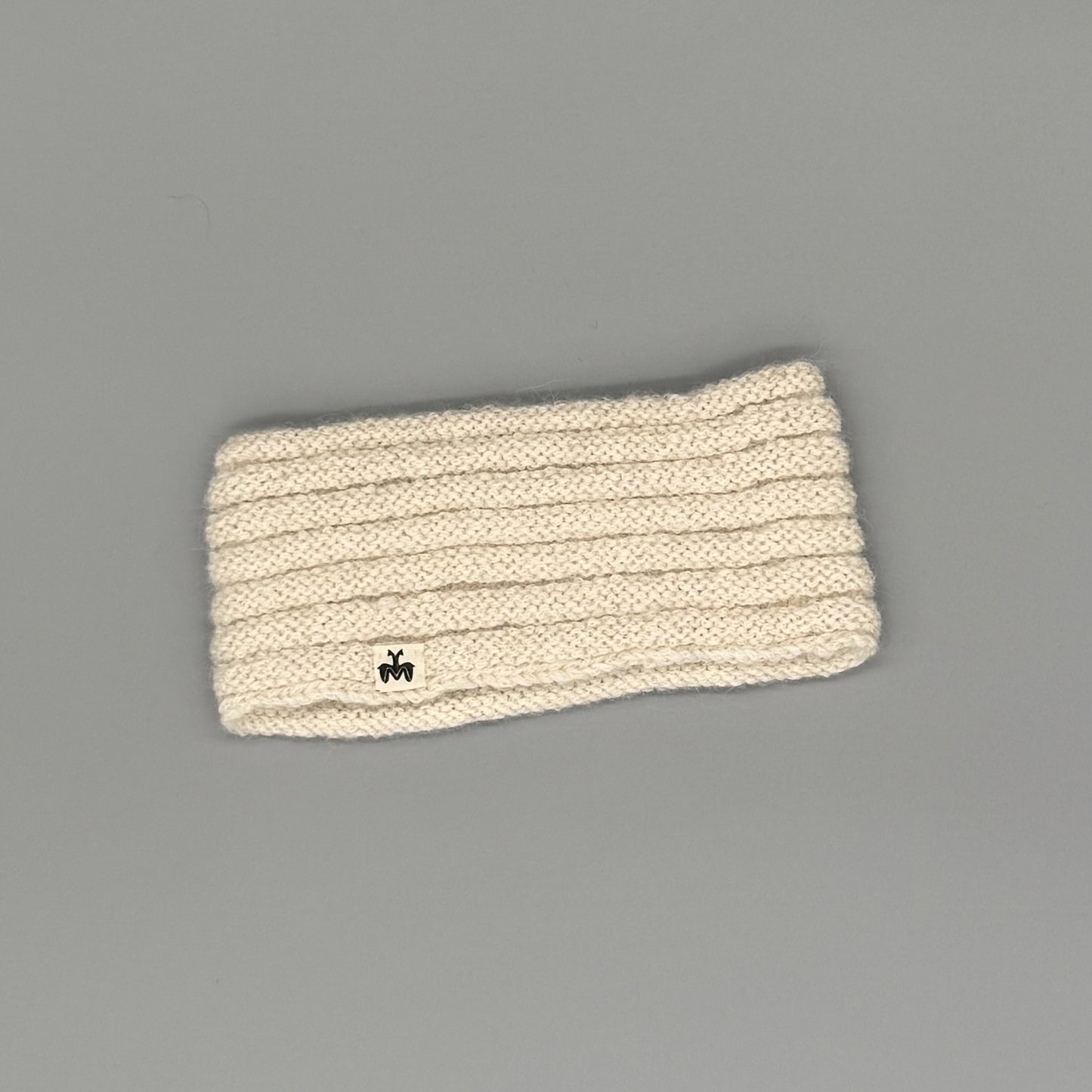 Alpaka Stirnband aus 100% Baby Alpaka im Röllchenmuster – extra warm und weich, ideal für kalte Tage.