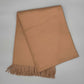 Kuschelige Alpaka Wohndecke mit Fransen in Beige-Braun