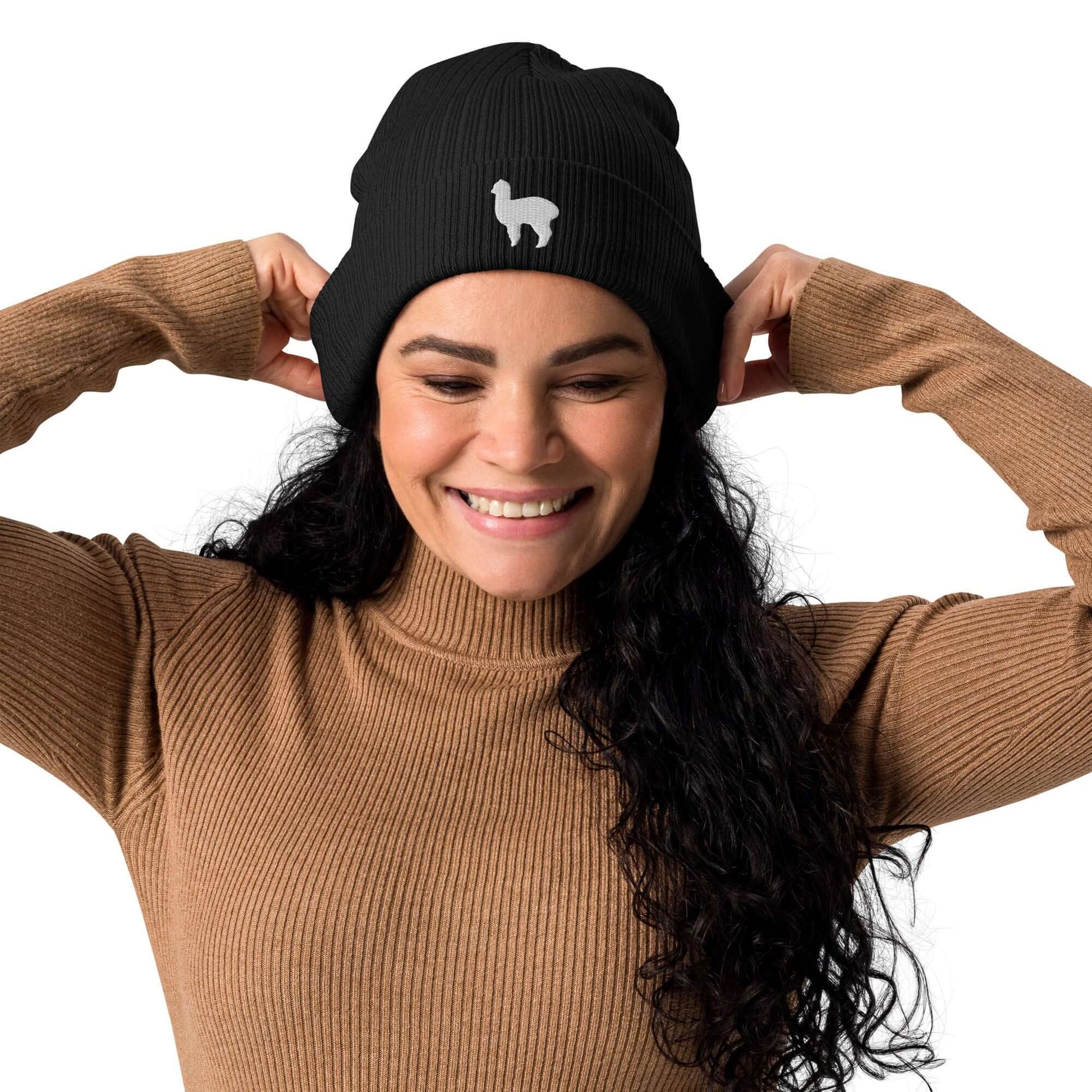 Coole Alpaka-Beanie mit besticktem Alpaka-Motiv für Tierliebhaber.