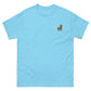 Himmelblaues T-Shirt mit gesticktem Alpaka Emoji auf der Brust für Alpaka-Fans.