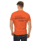 Rückansicht eines Mannes, der ein orangefarbenes Unisex-T-Shirt mit mental health Statement und Alpaka-Silhouette trägt - Perfekt für Alpaka-Fans!