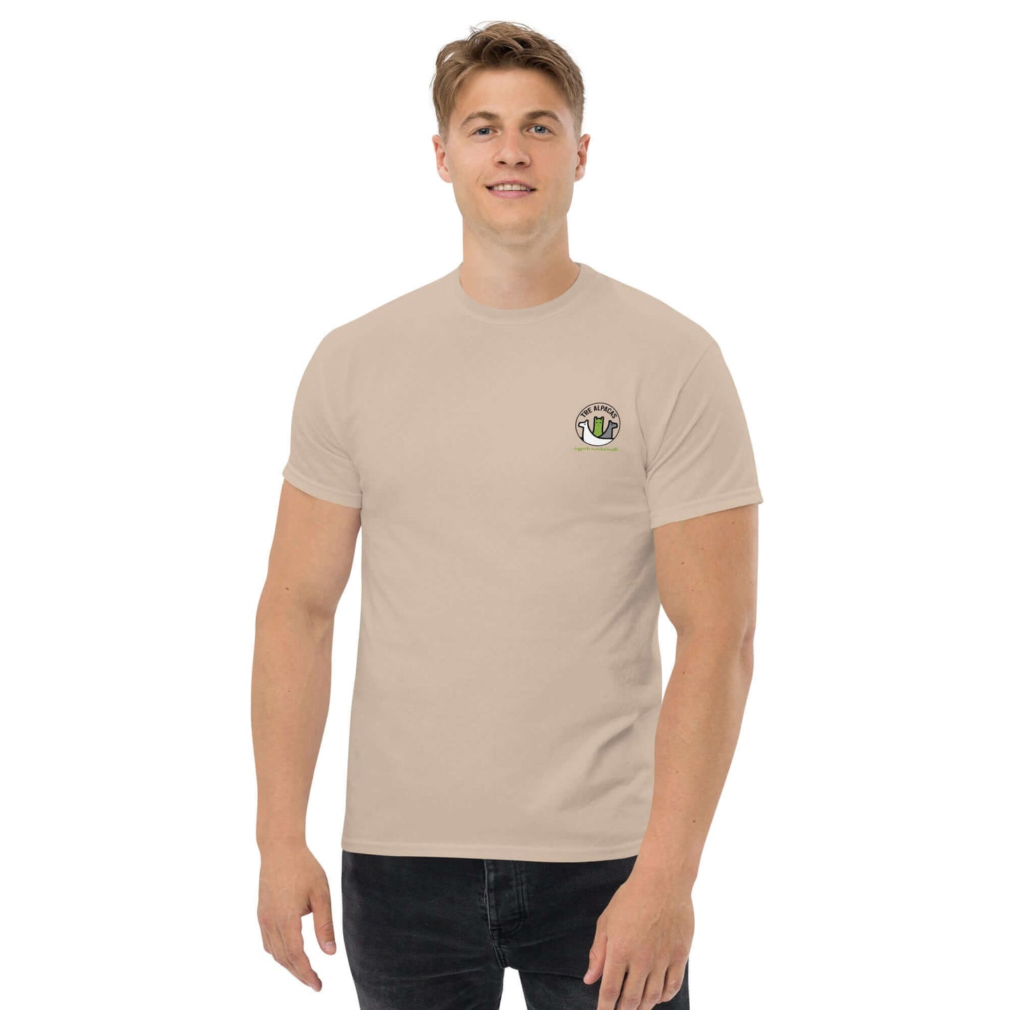 Beige Unisex T-Shirt mit Alpaka-Silhouette und inspirierendem Spruch für Alpaka-Fans und Mental Health Befürworter – Alpaka Produkte kaufen